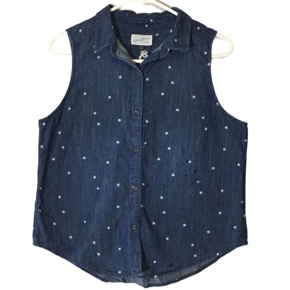 Universal Thread Women’s Sleeveless Denim Shirt. S